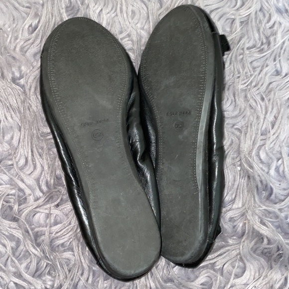 Cole Haan Women's Elsie Bow Black Leather Cap Toe Ballet Flats - Picture 2 of 2